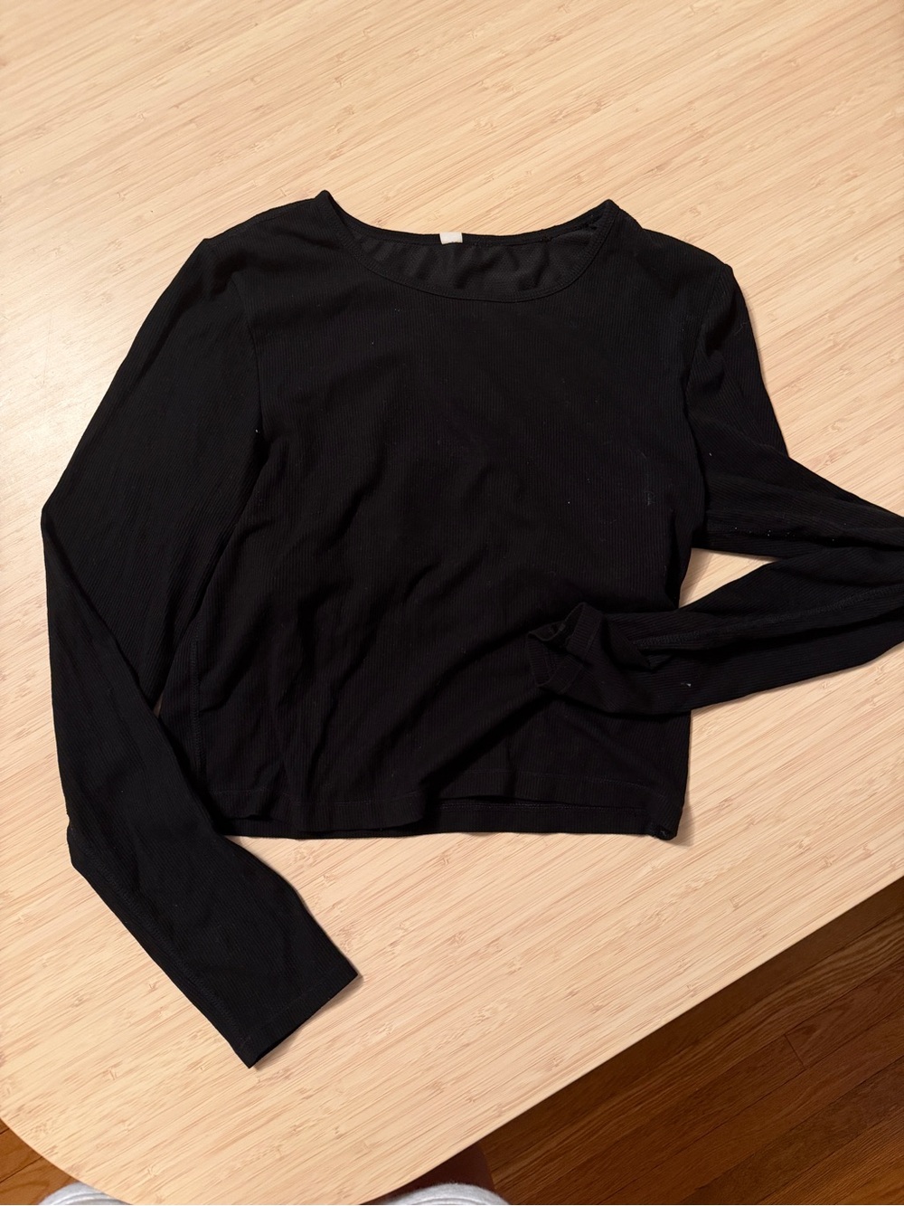 Black Long-Sleeve Ribbed Crop Top with built in bra (no padding)- Women